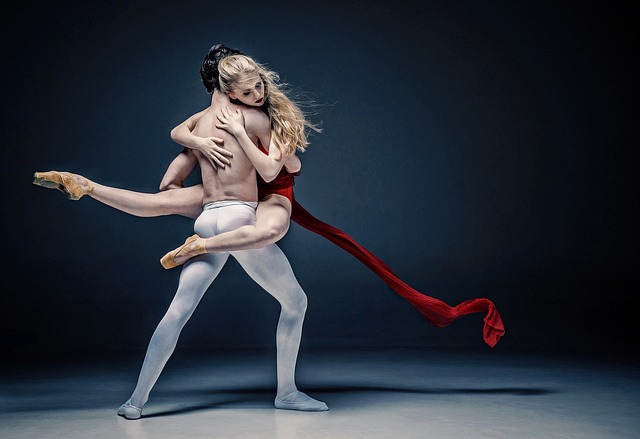 Paar tanzt leidenschaftlich Tanzschulapp.de Sidebar